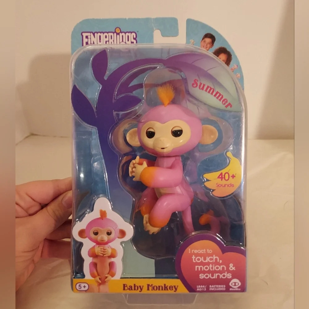 WowWee Fingerlings Adorable Baby Monkey Summer - Still in Packaging